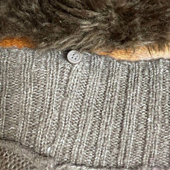 Romeo + Juliet Couture Cardigan Sweater Womens Medium Brown Faux Fur Dolman Knit - Picture 9 of 14
